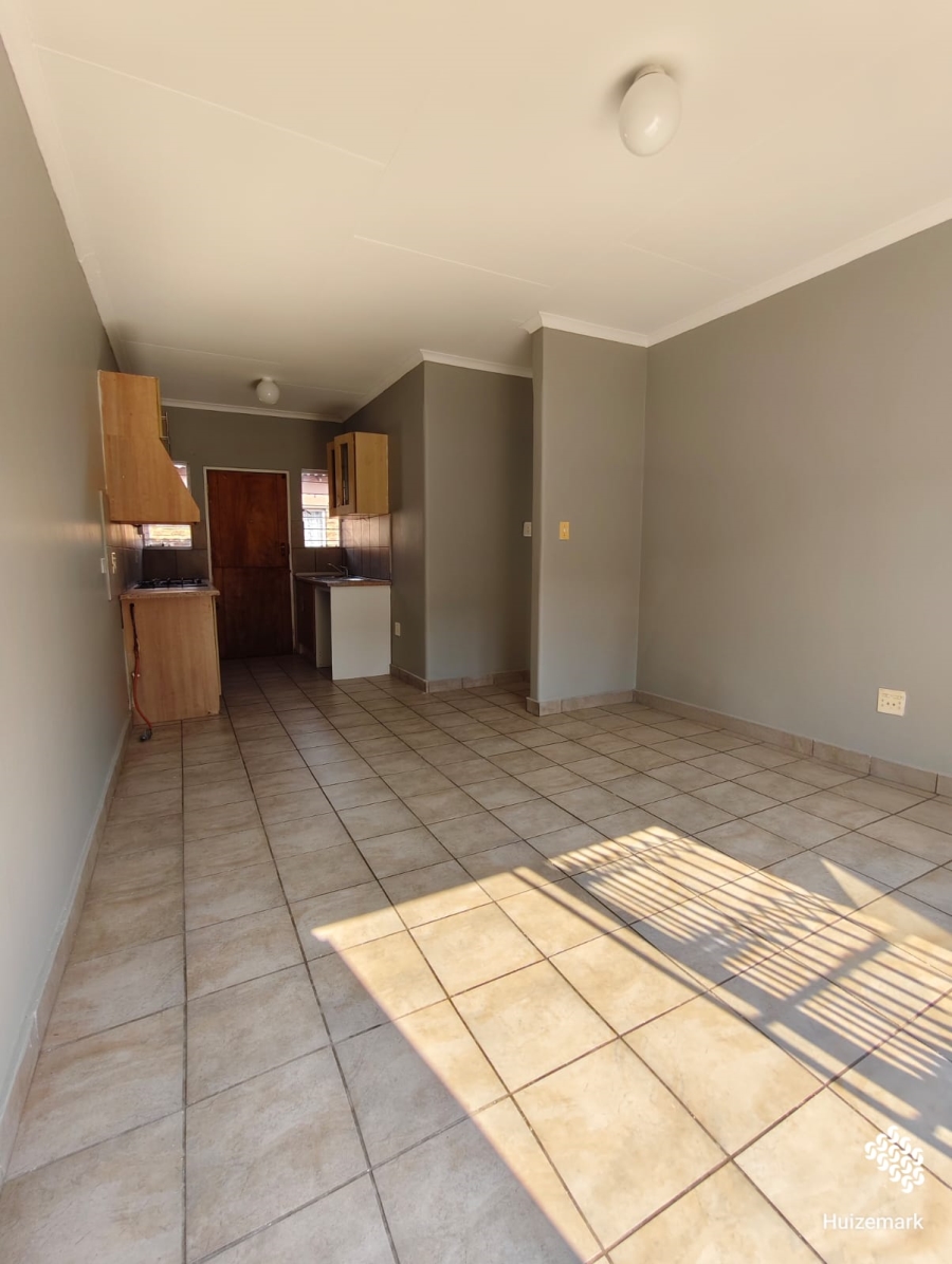 To Let 2 Bedroom Property for Rent in Vaalpark Free State